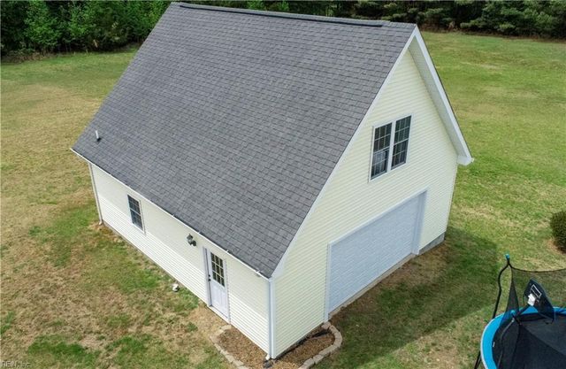 21262 Buckhorn Quarter RD, Courtland, VA 23837