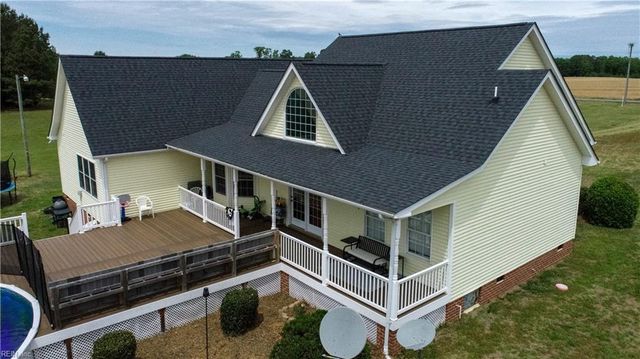 21262 Buckhorn Quarter RD, Courtland, VA 23837