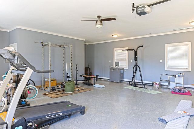 21262 Buckhorn Quarter RD, Courtland, VA 23837
