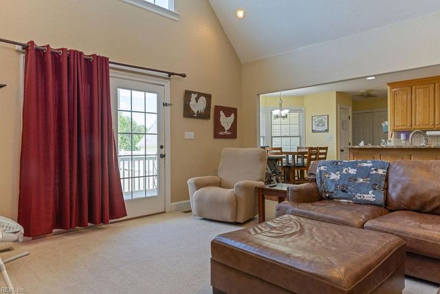 21262 Buckhorn Quarter RD, Courtland, VA 23837