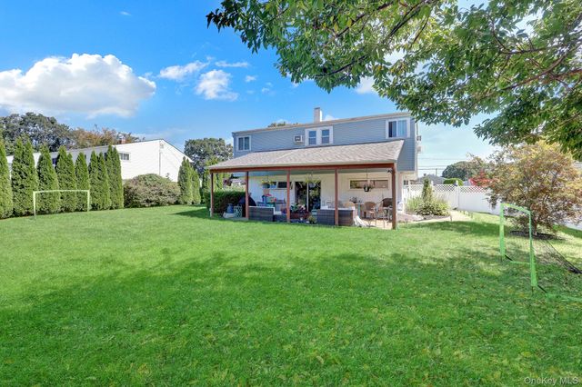 24 Charter Road, Selden, NY 11784