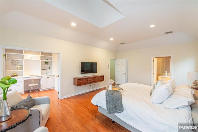 503 Stonewall Court, Wyckoff, NJ 07481