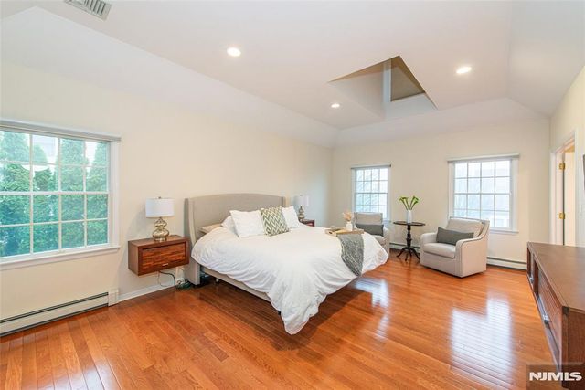 503 Stonewall Court, Wyckoff, NJ 07481