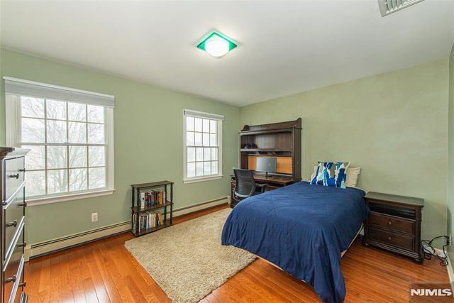 503 Stonewall Court, Wyckoff, NJ 07481