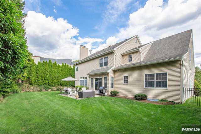 503 Stonewall Court, Wyckoff, NJ 07481