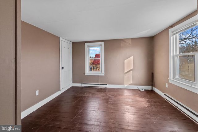 400 S MAIN ST, Woodsboro, MD 21798