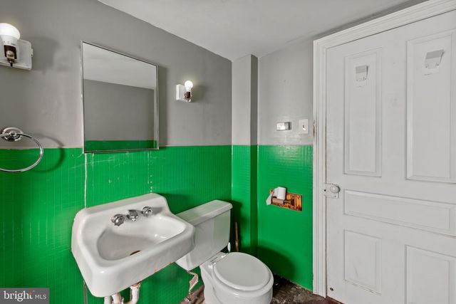 400 S MAIN ST, Woodsboro, MD 21798