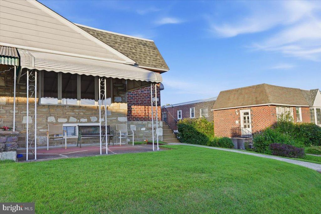 737 COLEBROOK RD, PHILADELPHIA, PA 19115 — photo 4
