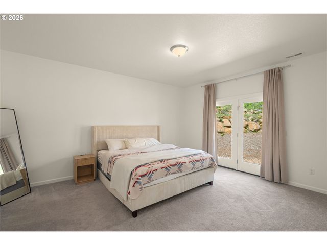 5602 Ne 316TH Ct, Camas, WA 98607