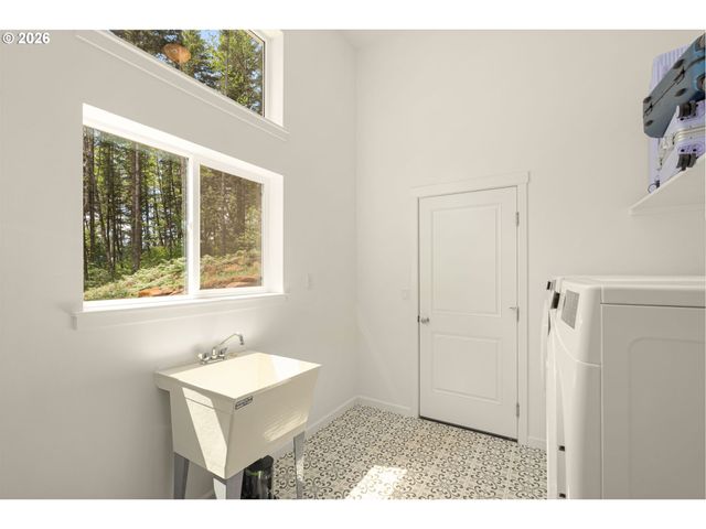 5602 Ne 316TH Ct, Camas, WA 98607