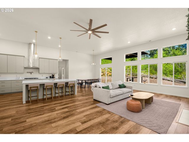 5602 Ne 316TH Ct, Camas, WA 98607