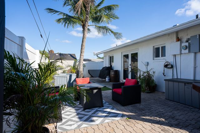 119 SE 5th Street, Delray Beach, FL 33483