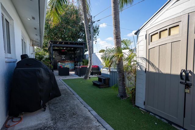 119 SE 5th Street, Delray Beach, FL 33483