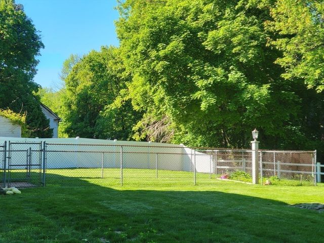 1 Park Street, Athol, MA 01331