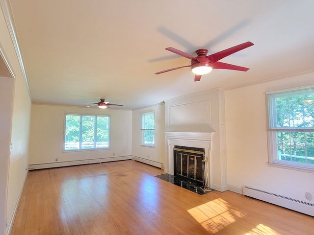 1 Park Street, Athol, MA 01331