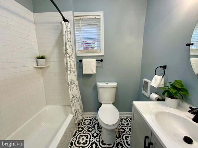 6033 VINE ST, Philadelphia, PA 19139