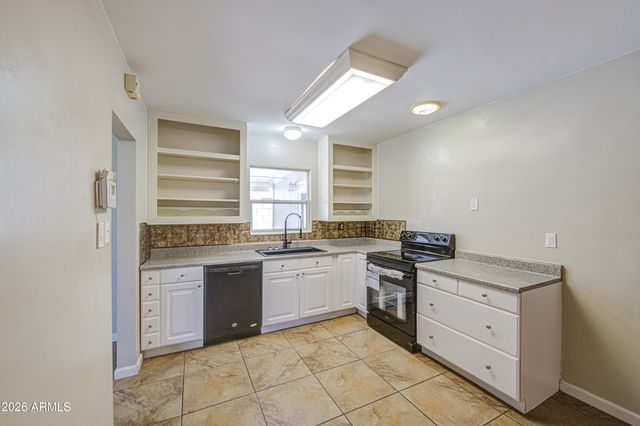 914 N CAMERON Avenue, Casa Grande, AZ 85122