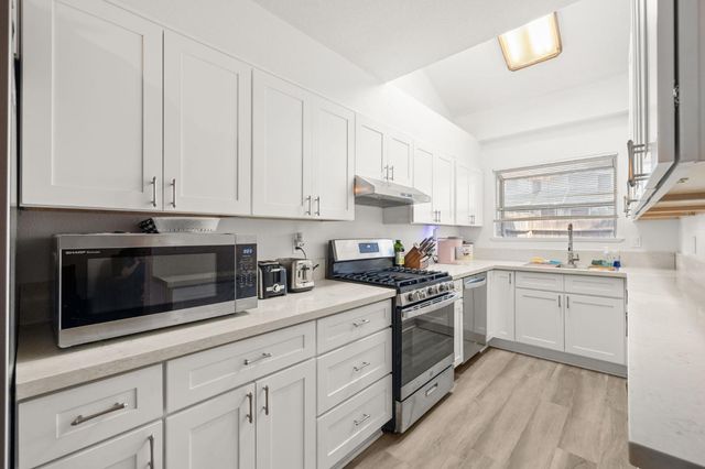 7648 Lily Mar Ln, Antelope, CA 95843