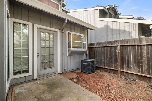 7648 Lily Mar Ln, Antelope, CA 95843