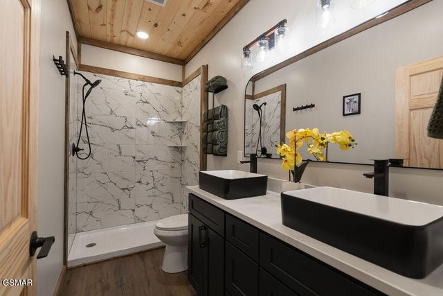 752 Loop Road, Gatlinburg, TN 37738