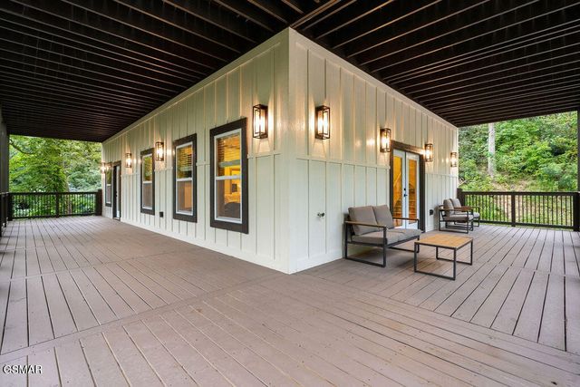 752 Loop Road, Gatlinburg, TN 37738