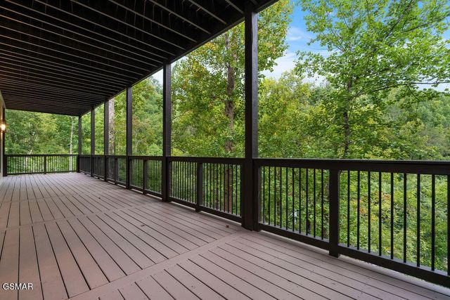 752 Loop Road, Gatlinburg, TN 37738