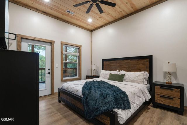 752 Loop Road, Gatlinburg, TN 37738