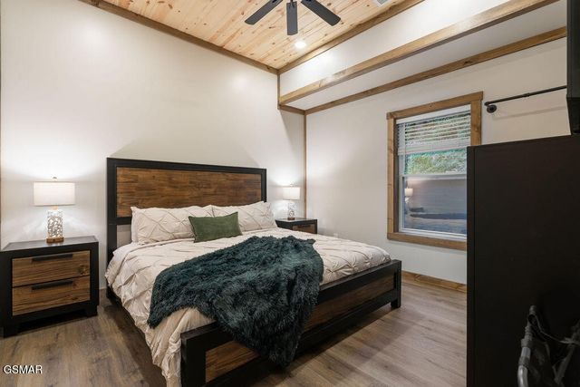 752 Loop Road, Gatlinburg, TN 37738