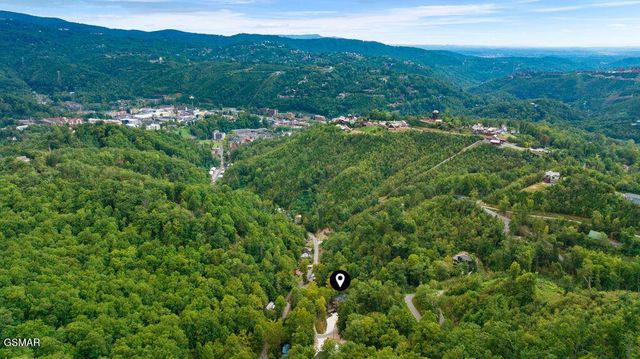 752 Loop Road, Gatlinburg, TN 37738