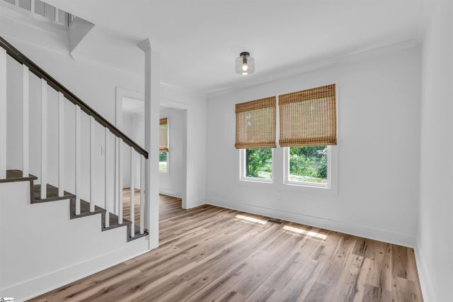126 E Wilburn Avenue, Greenville, SC 29611