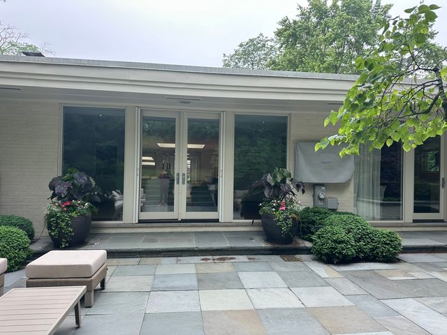 775 Stonegate Drive, Highland Park, IL 60035