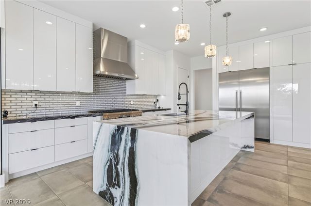 10 Camino La Venta Court, Henderson, NV 89011