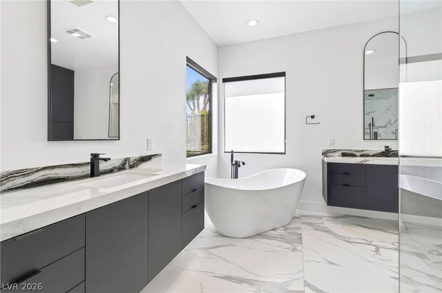10 Camino La Venta Court, Henderson, NV 89011