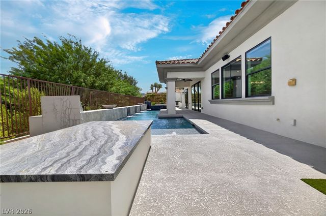 10 Camino La Venta Court, Henderson, NV 89011