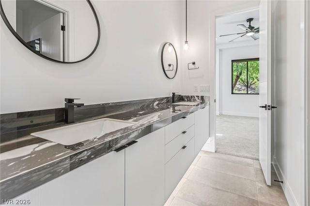 10 Camino La Venta Court, Henderson, NV 89011