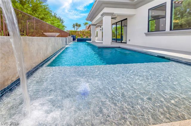10 Camino La Venta Court, Henderson, NV 89011