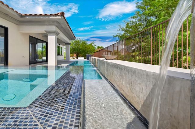 10 Camino La Venta Court, Henderson, NV 89011