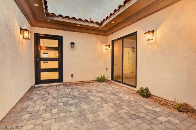 10 Camino La Venta Court, Henderson, NV 89011