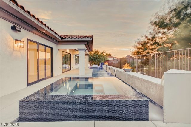 10 Camino La Venta Court, Henderson, NV 89011