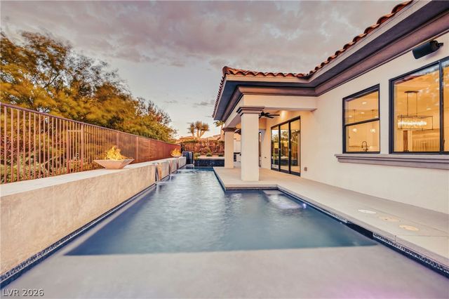 10 Camino La Venta Court, Henderson, NV 89011