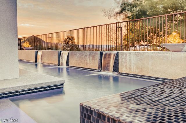 10 Camino La Venta Court, Henderson, NV 89011