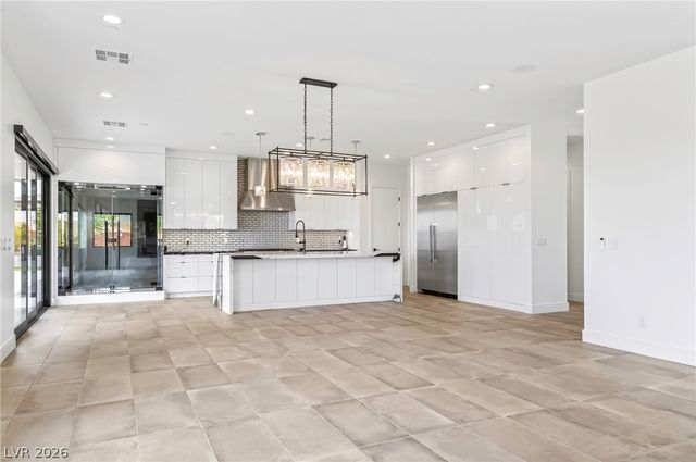 10 Camino La Venta Court, Henderson, NV 89011