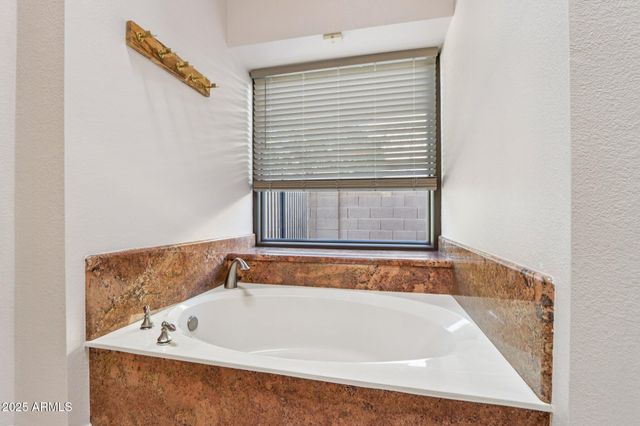 3422 E WINONA Street, Phoenix, AZ 85044