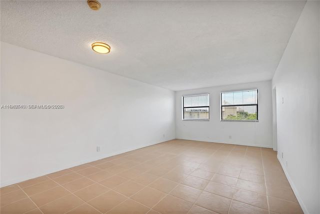 8180 Geneva Ct 521, Doral, FL 33166