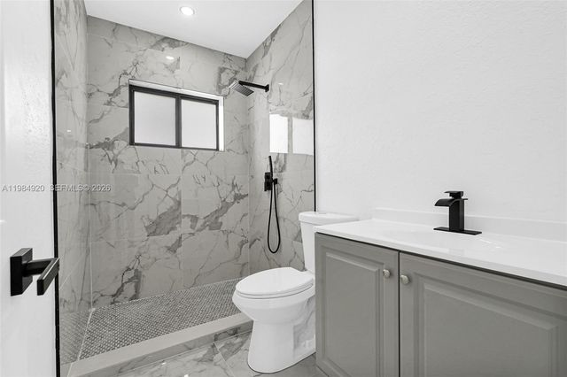 1830 NW 135th St, Miami, FL 33167