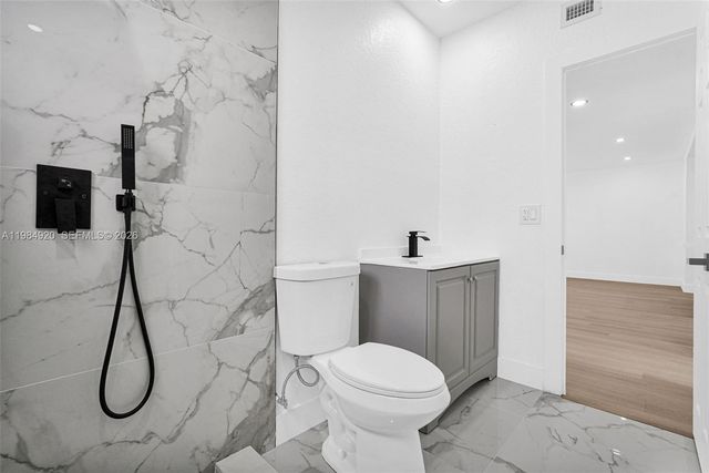 1830 NW 135th St, Miami, FL 33167