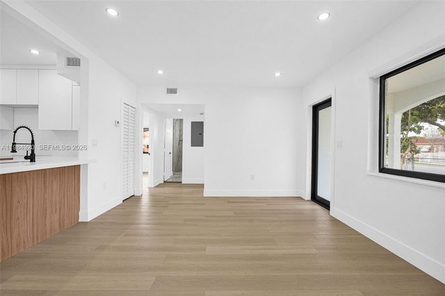 1830 NW 135th St, Miami, FL 33167