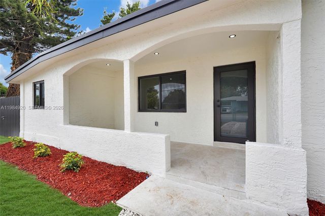 1830 NW 135th St, Miami, FL 33167