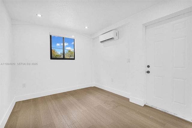 1830 NW 135th St, Miami, FL 33167