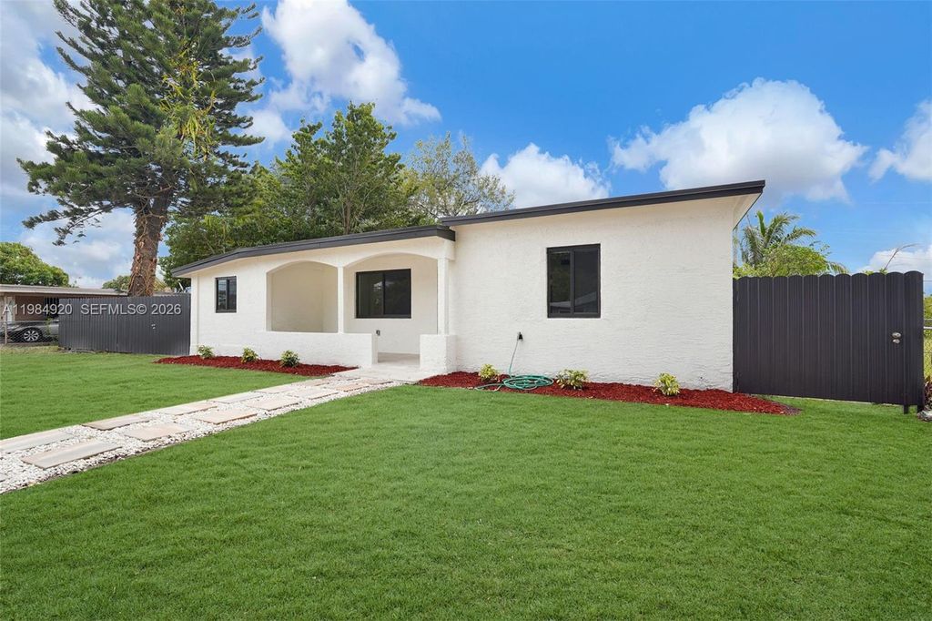 1830 NW 135th St, Miami, FL 33167